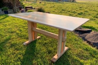 Tisch nach Kundenwunsch